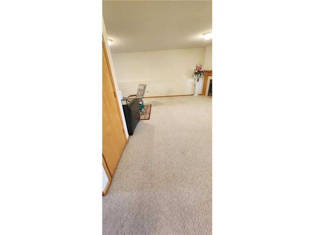 9509 Dogwood Avenue N Brooklyn Park MN 55443 7060948 image10
