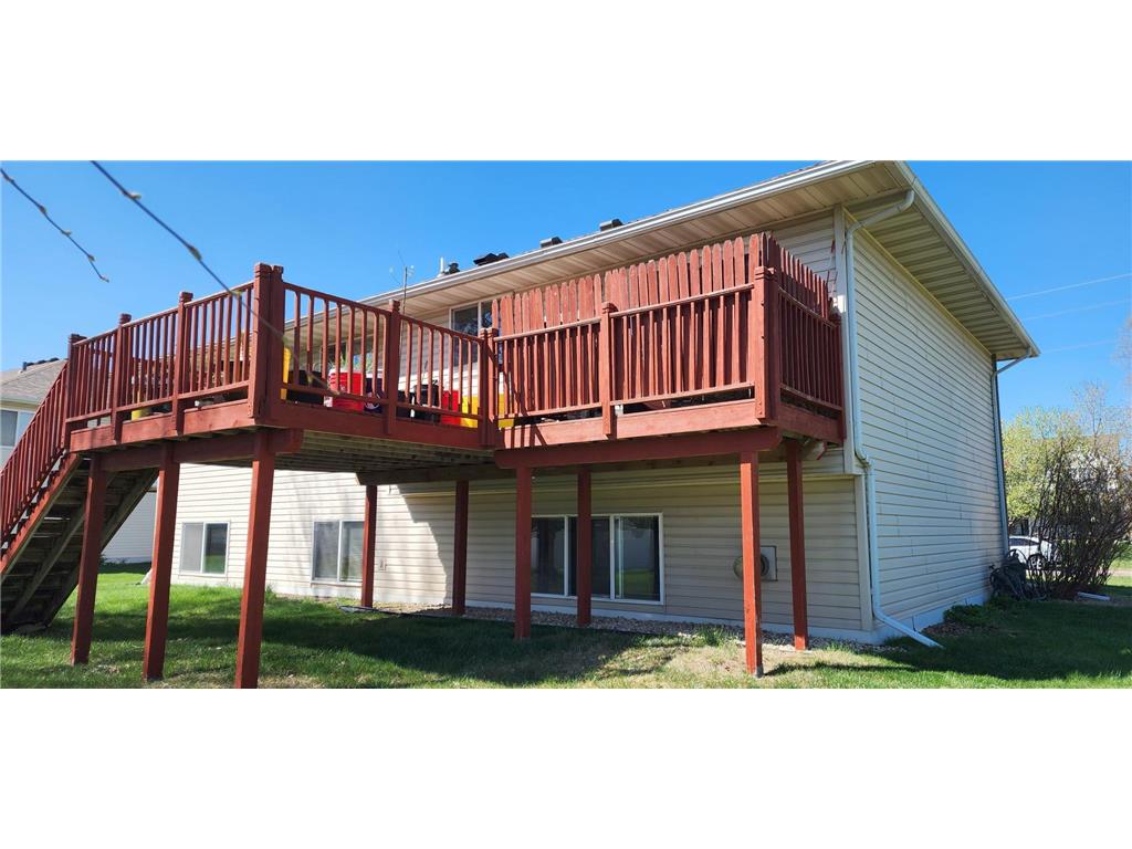 9509 Dogwood Avenue N Brooklyn Park MN 55443 7060948 image4