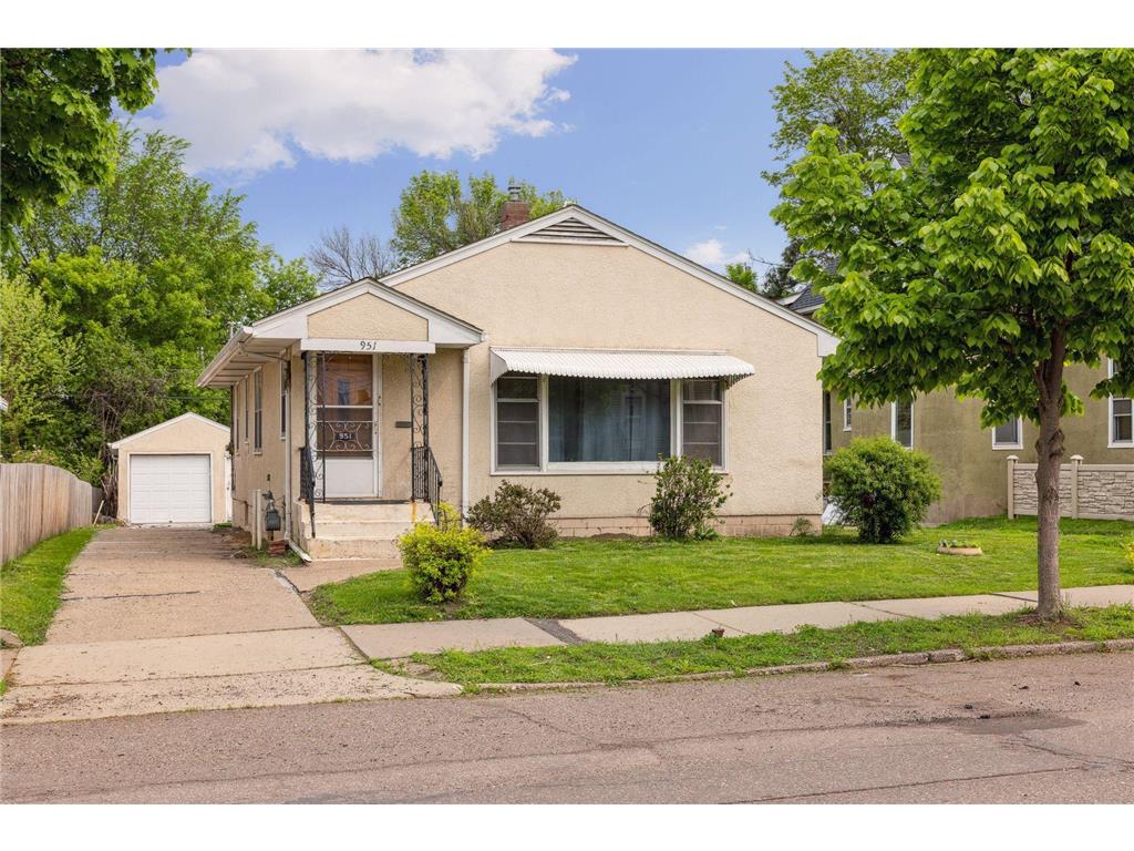 951 6th Street E Saint Paul MN 55106 6371935 image1