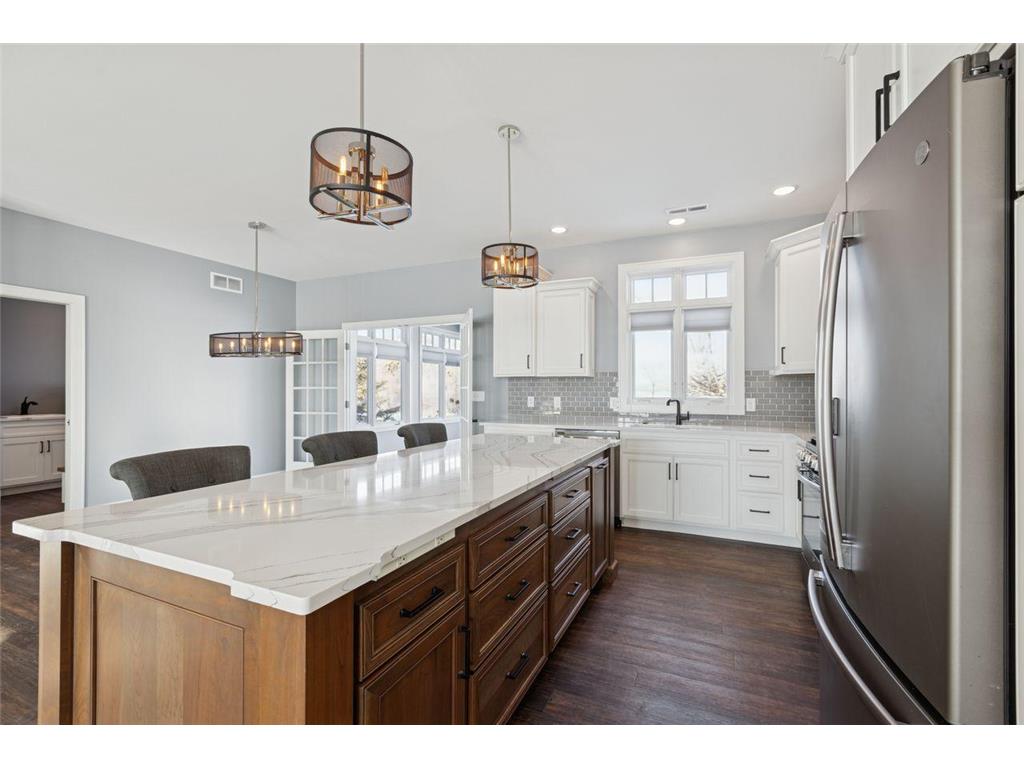 951 Cedar Avenue E Hector MN 55342 6822311 image10