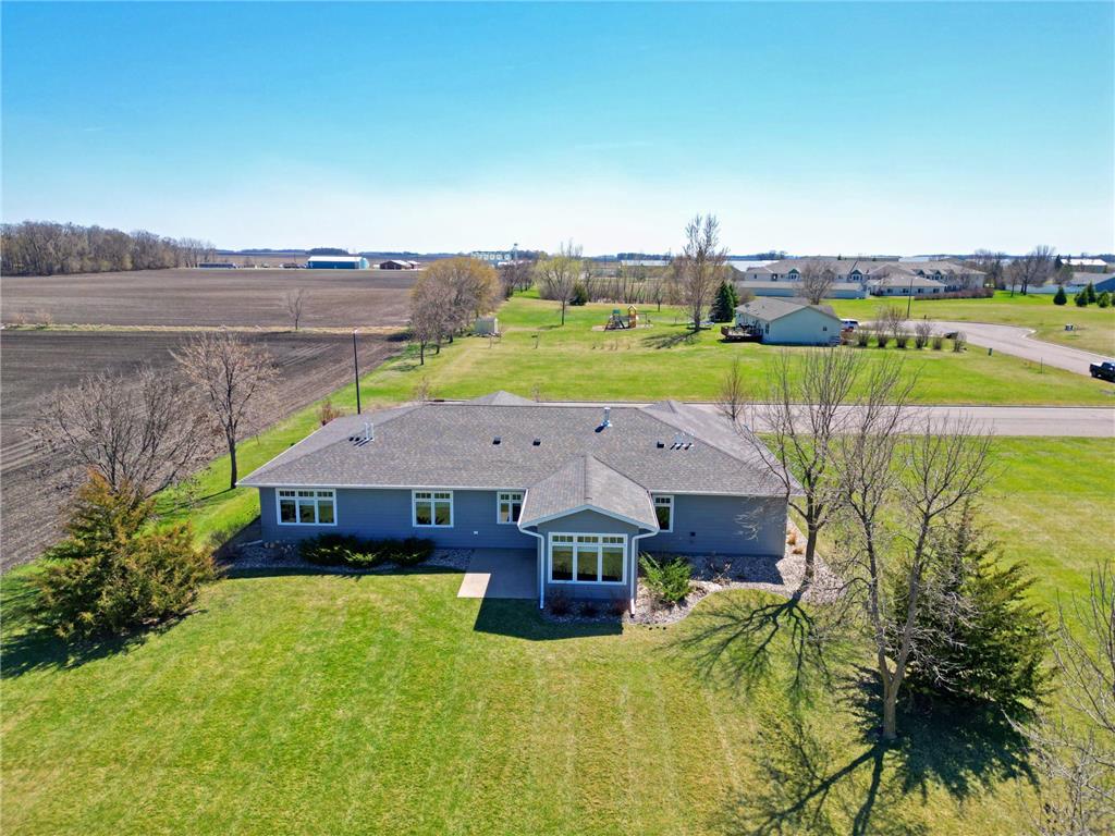 951 Cedar Avenue E Hector MN 55342 6822311 image26