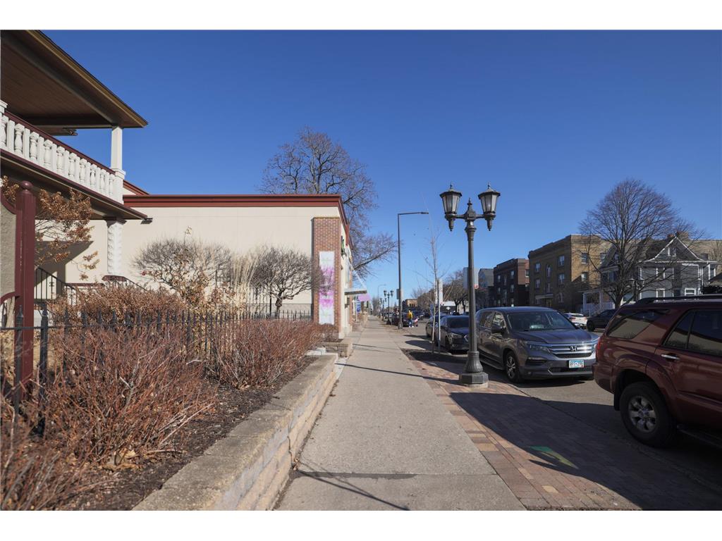 951 Grand Avenue Saint Paul MN 55105 6676714 image47