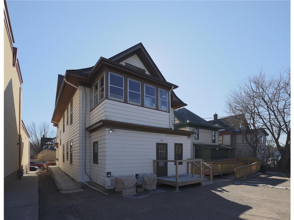 951 Grand Avenue Saint Paul MN 55105 6676714 image49