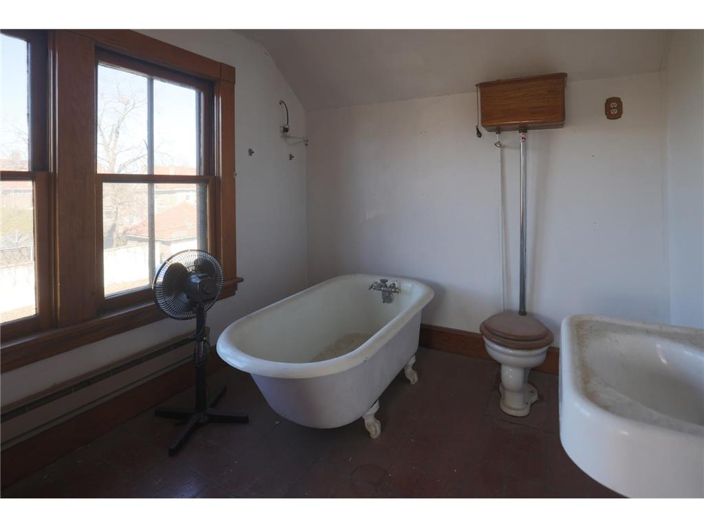 951 Grand Avenue Saint Paul MN 55105 6676714 image51