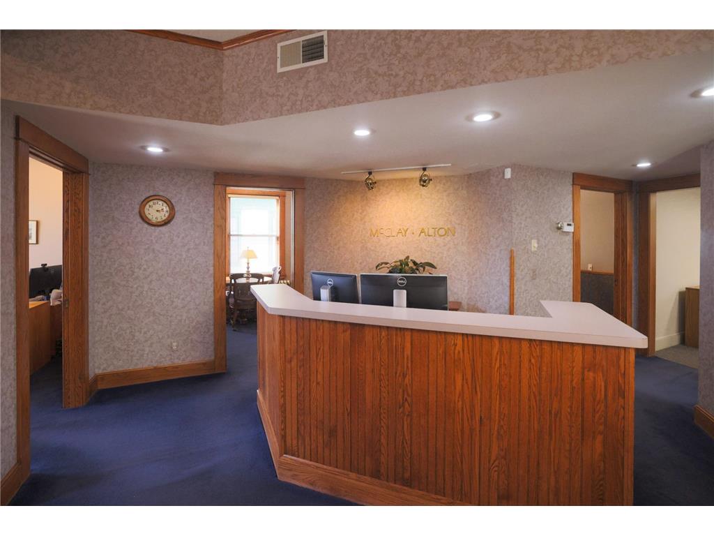 951 Grand Avenue Saint Paul MN 55105 7079533 image5