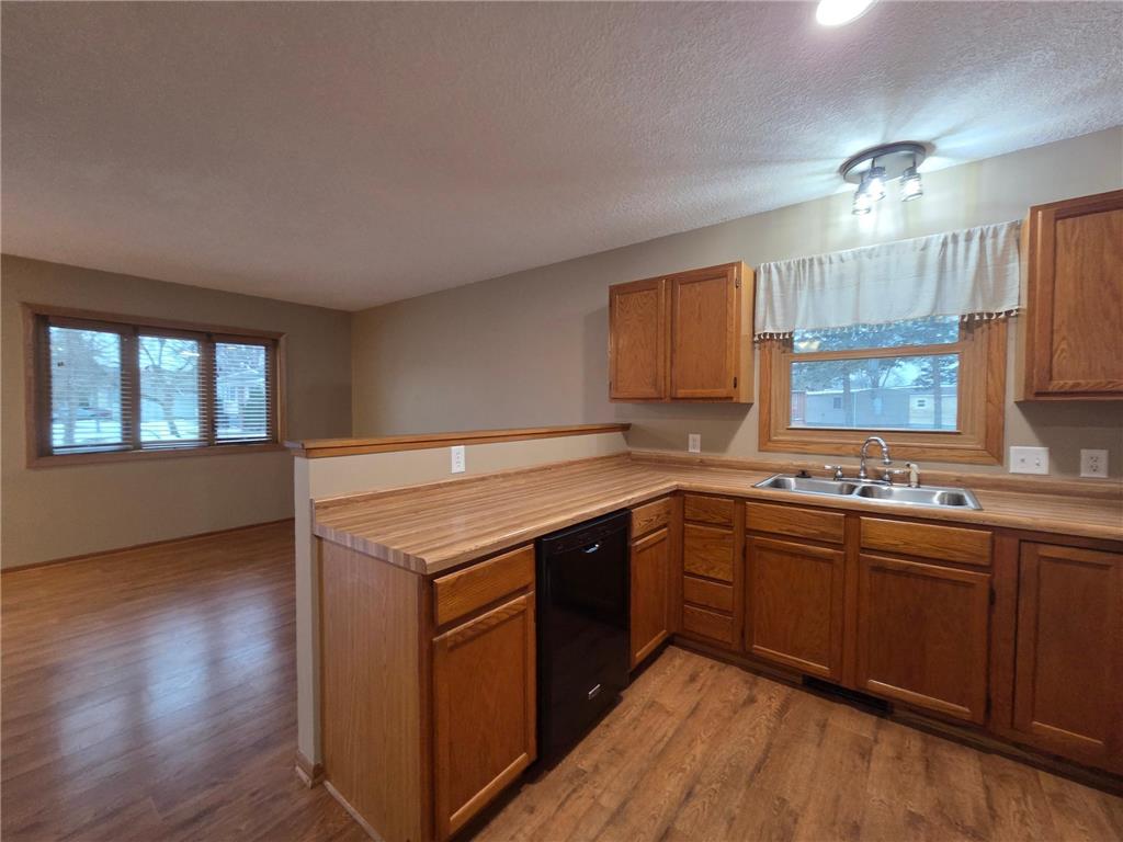 951 W Village Circle SE Rochester MN 55904 7005656 image4