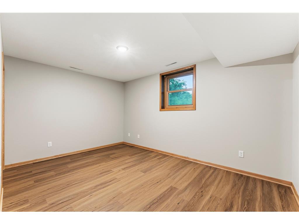 951 W Village Circle SE Rochester MN 55904 7060420 image10
