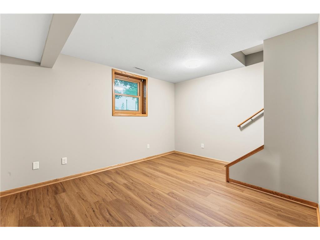 951 W Village Circle SE Rochester MN 55904 7060420 image12