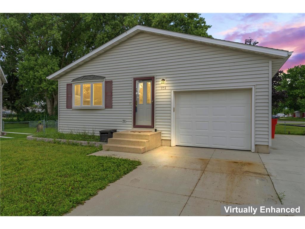 951 W Village Circle SE Rochester MN 55904 7060420 image2