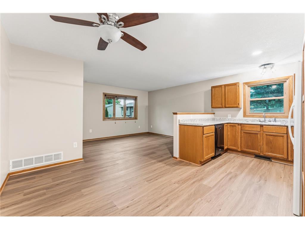 951 W Village Circle SE Rochester MN 55904 7060420 image20