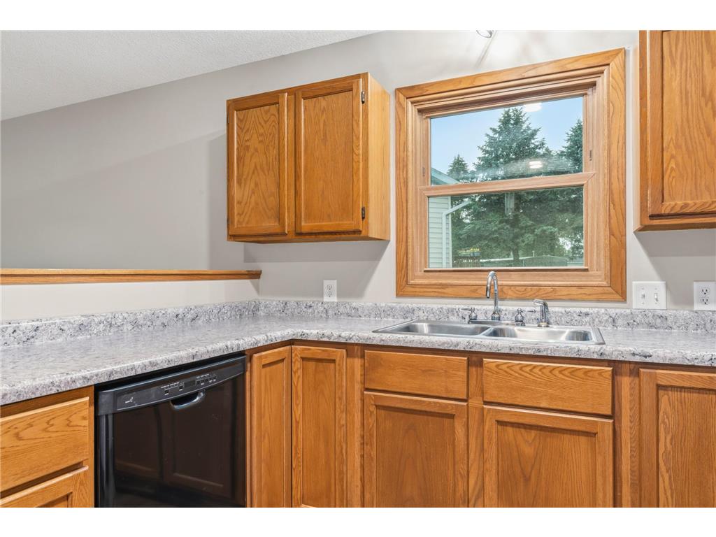 951 W Village Circle SE Rochester MN 55904 7060420 image23
