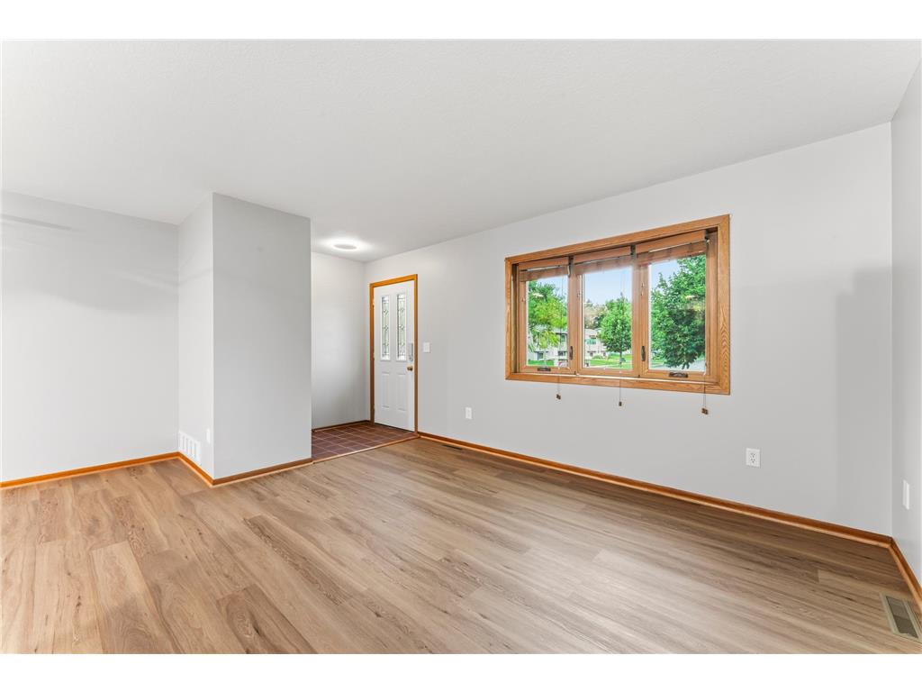 951 W Village Circle SE Rochester MN 55904 7060420 image29