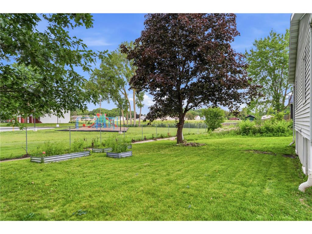 951 W Village Circle SE Rochester MN 55904 7060420 image4