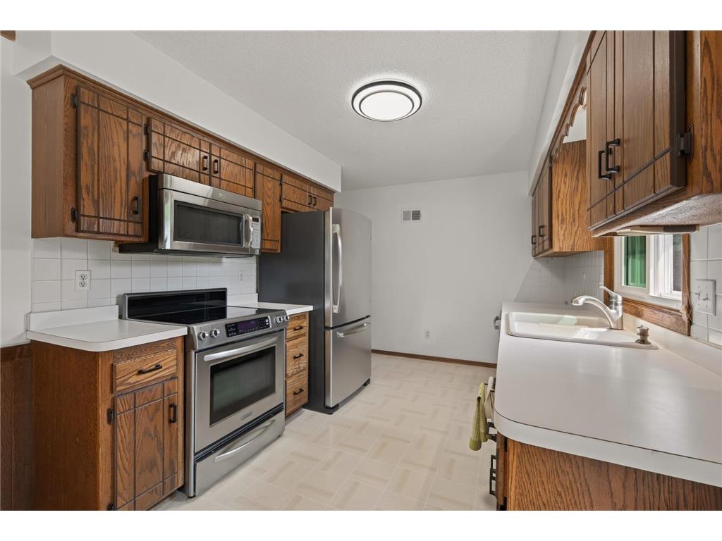 9510 Trenton Lane N Maple Grove MN 55369 6651536 image9
