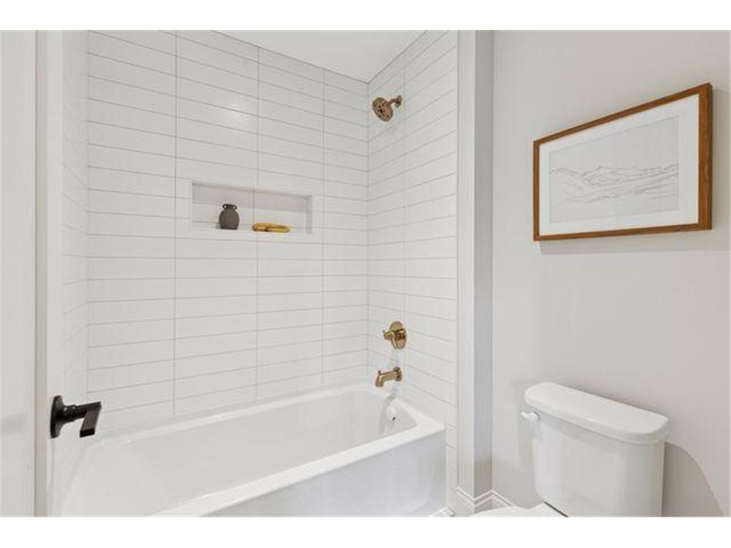 9511 Eagle Ridge Road Chanhassen MN 55317 6797401 image40