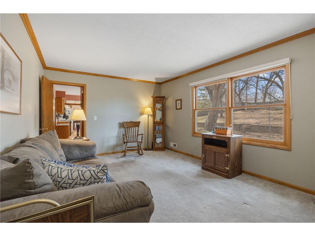 9512 Toledo Avenue S Bloomington MN 55437 7055434 image10