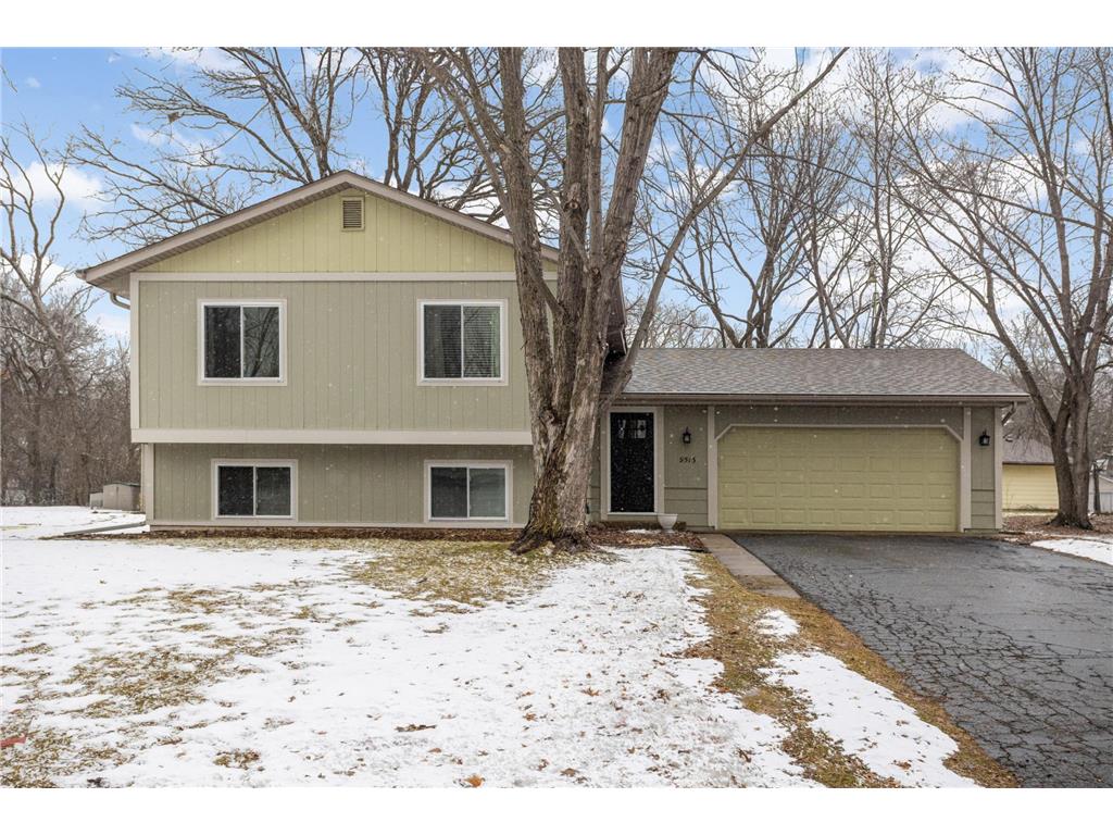 9513 Able Street NE Blaine MN 55434 7023771 image1