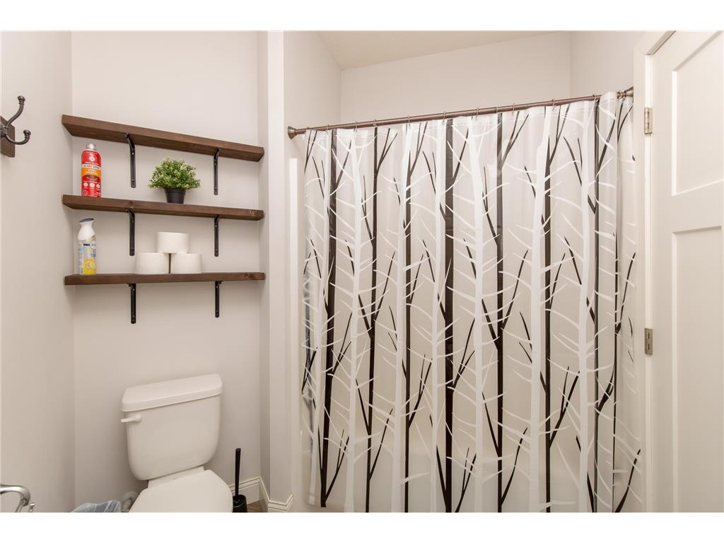 9513 Scott Lane N Brooklyn Park MN 55443 7024207 image23