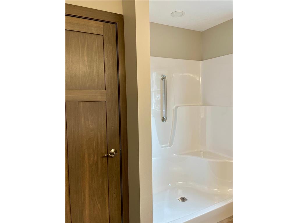 952 1st Avenue #2 Edgerton MN 56128 6715363 image11