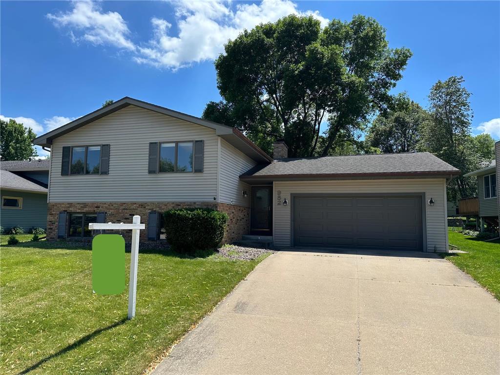 952 Chalet Drive NW Rochester MN 55901 6534750 image1