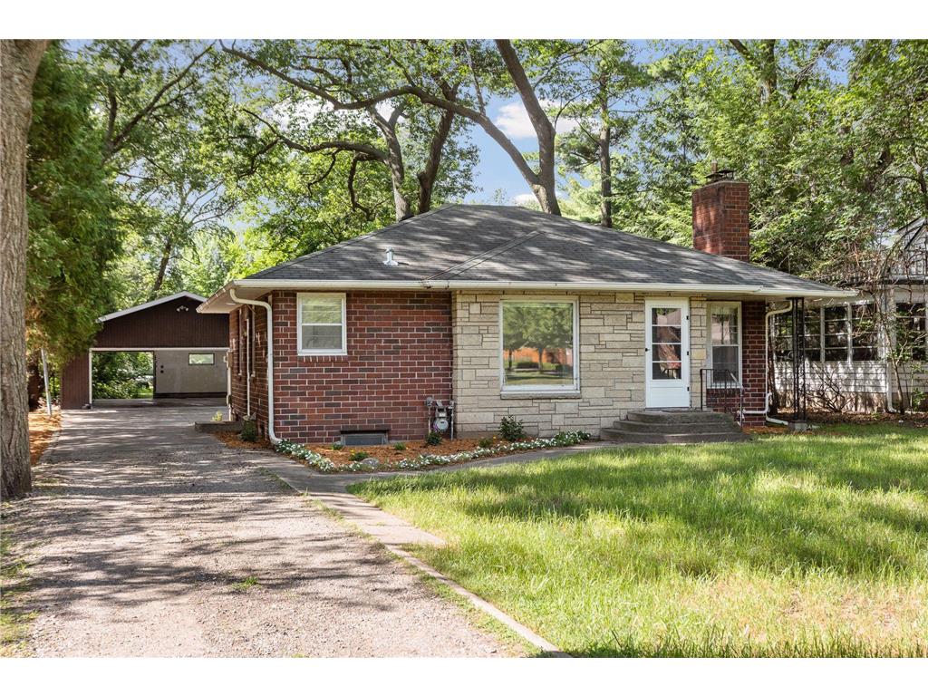 952 County Road B W, Roseville, MN, 55113 MLS 6237827 Edina Realty