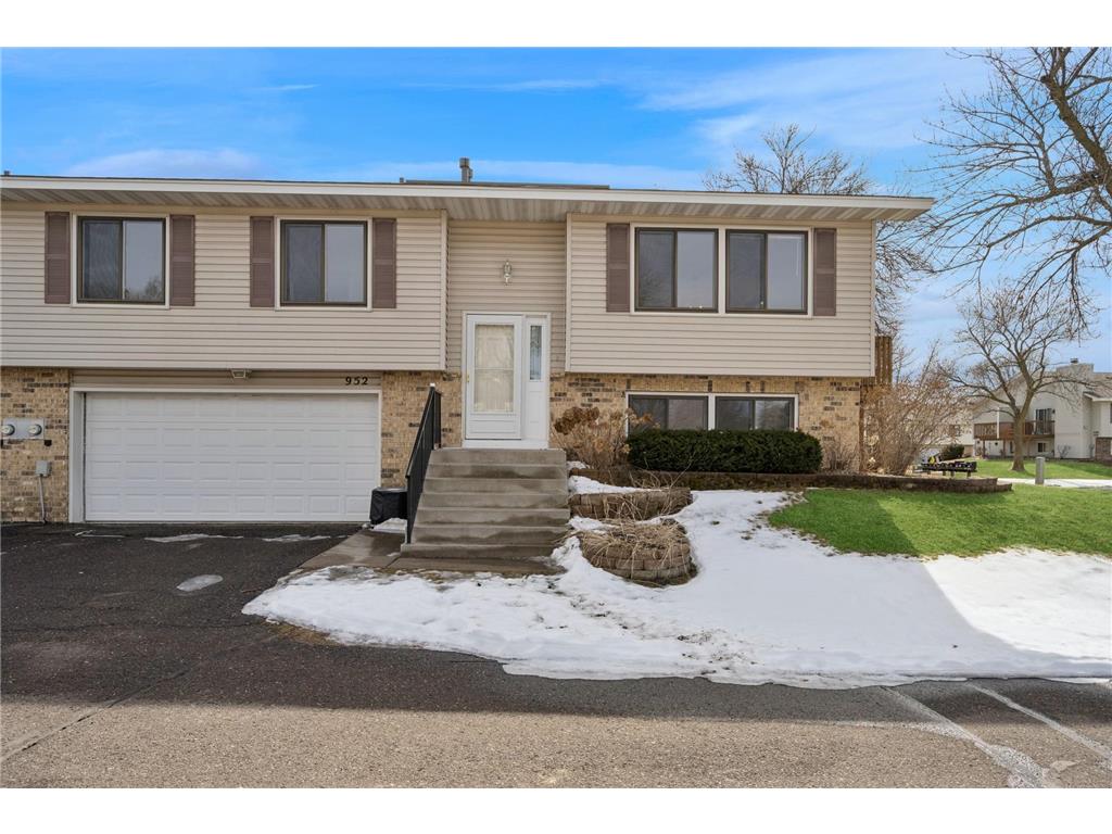 952 Greenhaven Drive Vadnais Heights MN 55127 6683741 image1