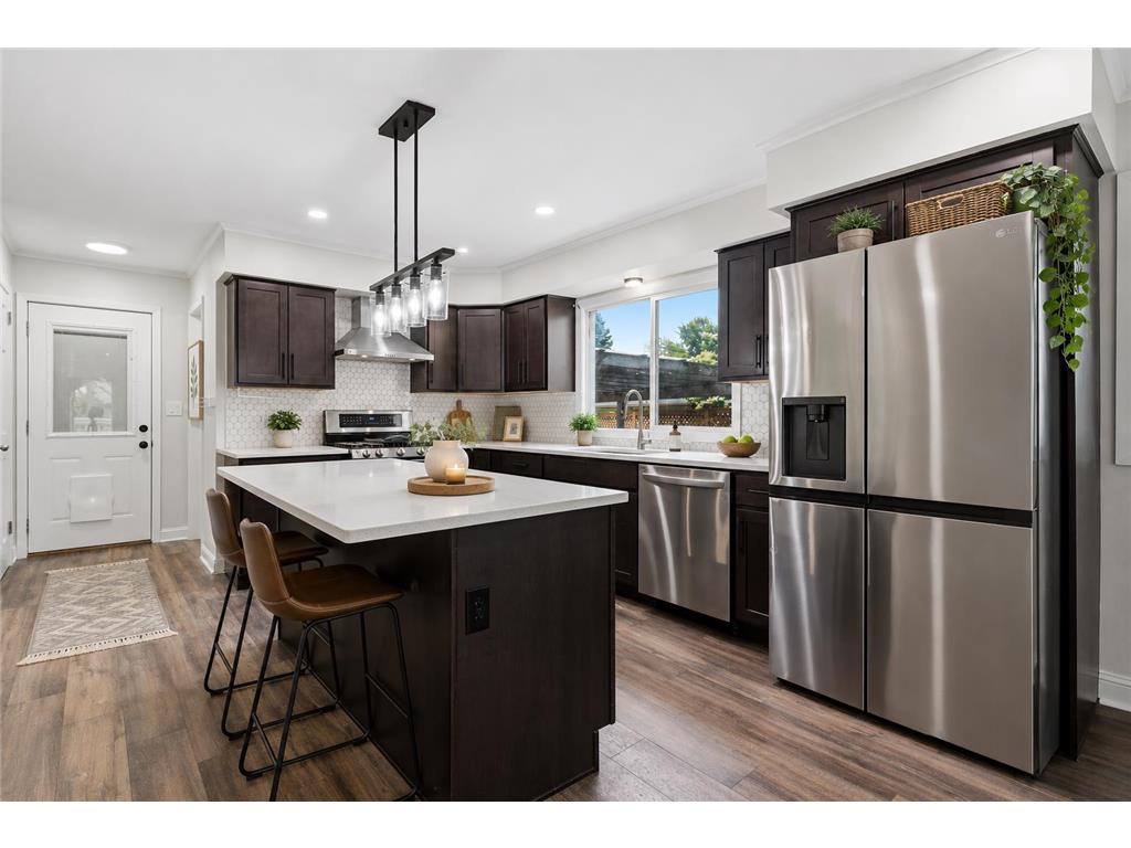952 Logan Lane South Saint Paul MN 55075 7090631 image2