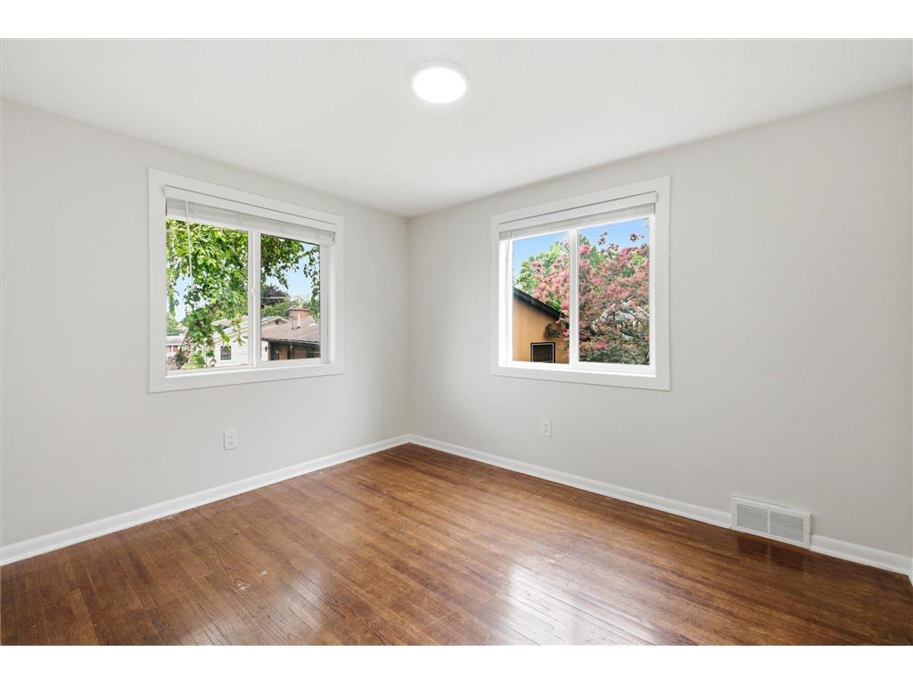 952 Logan Lane South Saint Paul MN 55075 7090631 image23