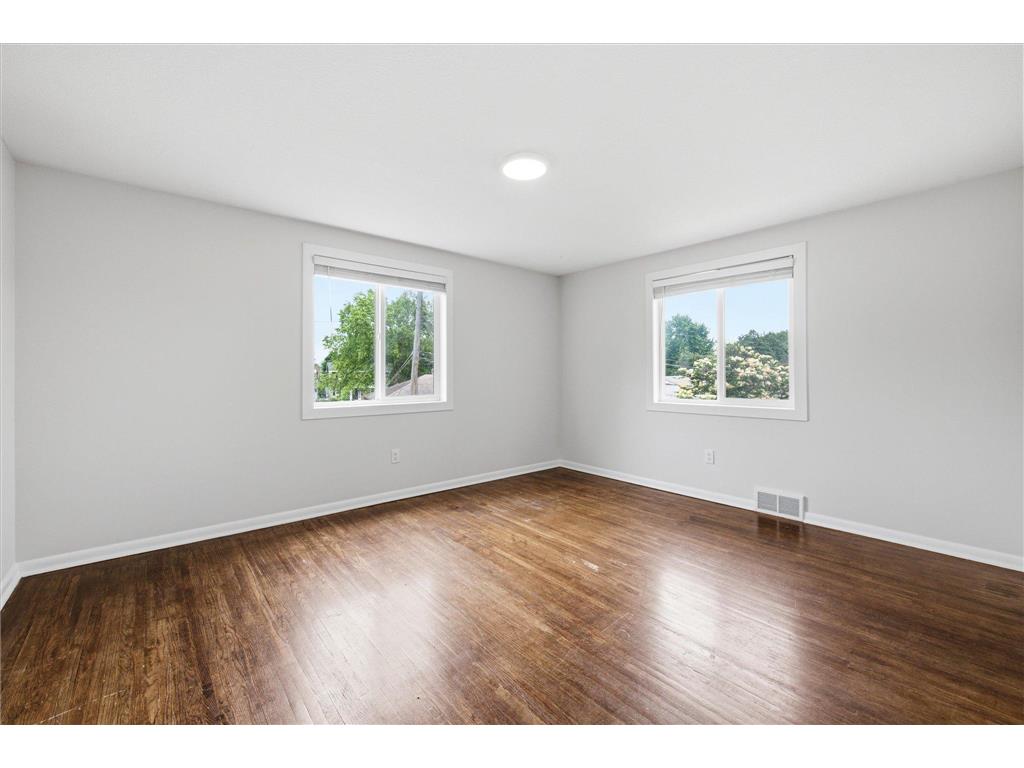 952 Logan Lane South Saint Paul MN 55075 7090631 image26