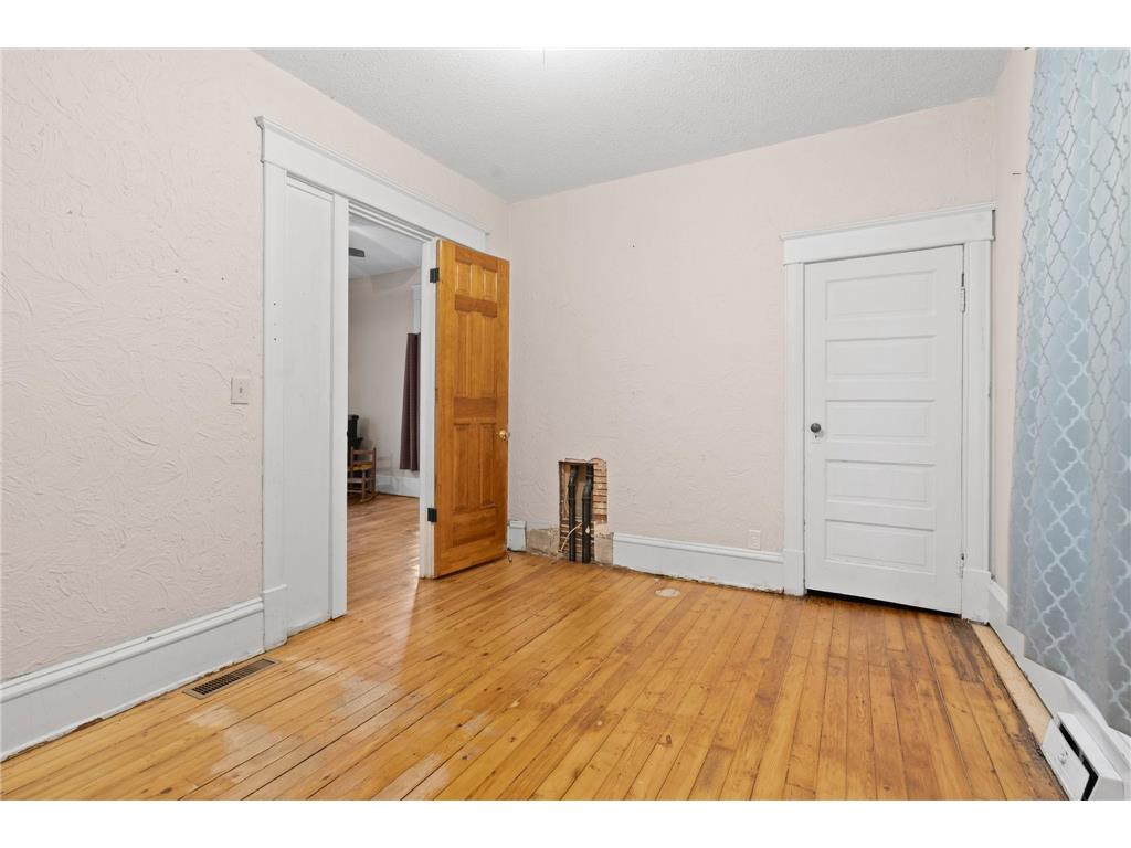 952 Western Avenue N Saint Paul MN 55117 7012739 image11