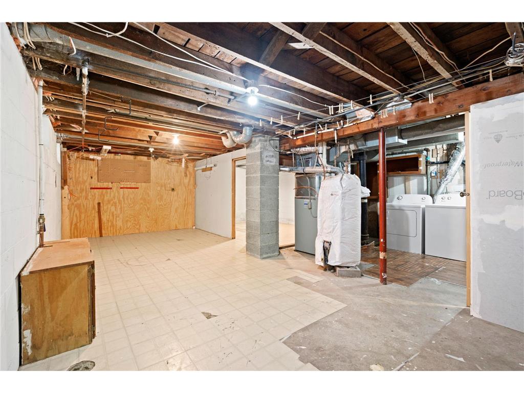 952 Western Avenue N Saint Paul MN 55117 7012739 image20