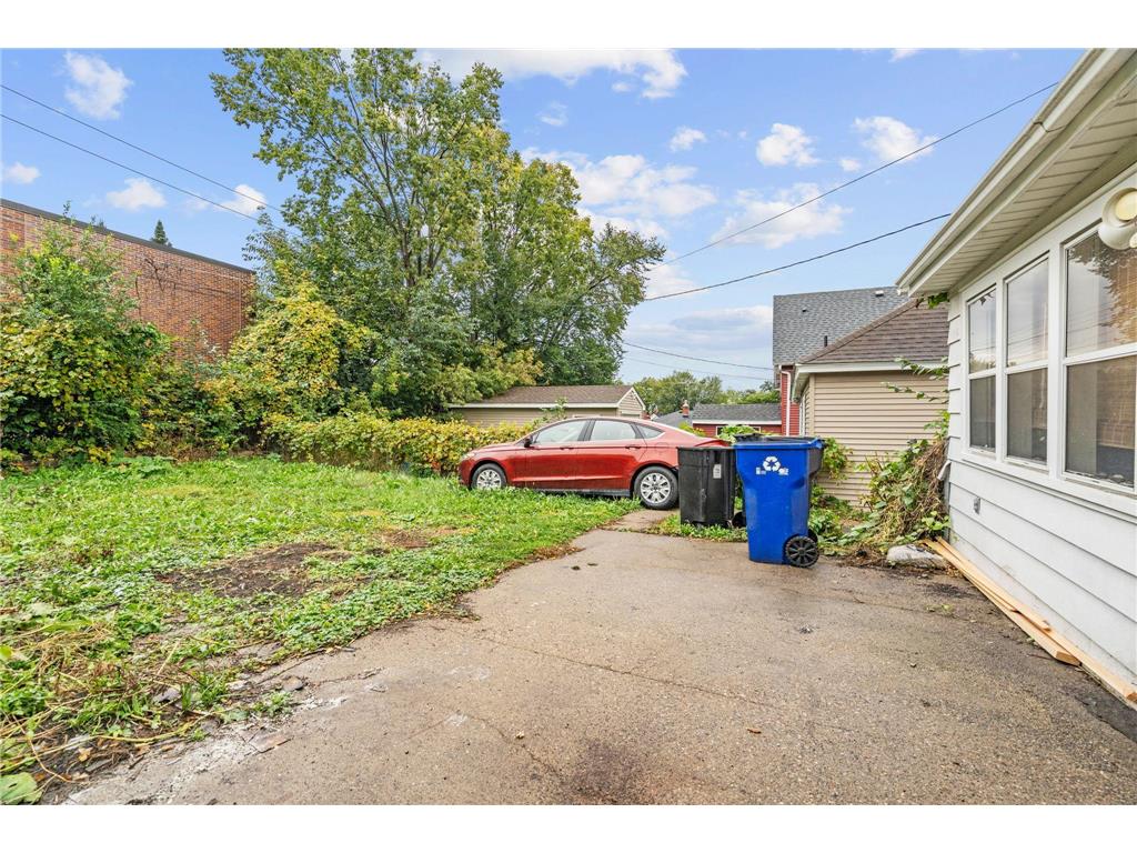 952 Western Avenue N Saint Paul MN 55117 7012739 image27