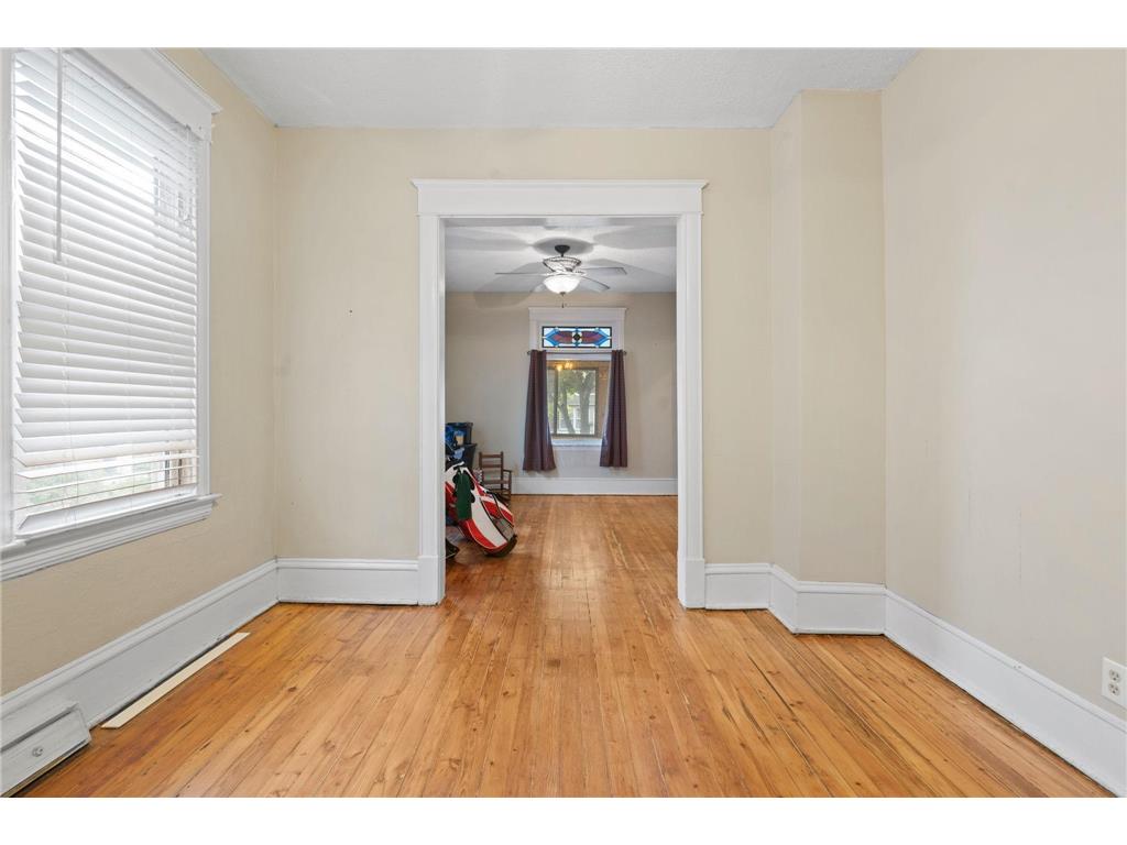 952 Western Avenue N Saint Paul MN 55117 7012739 image8