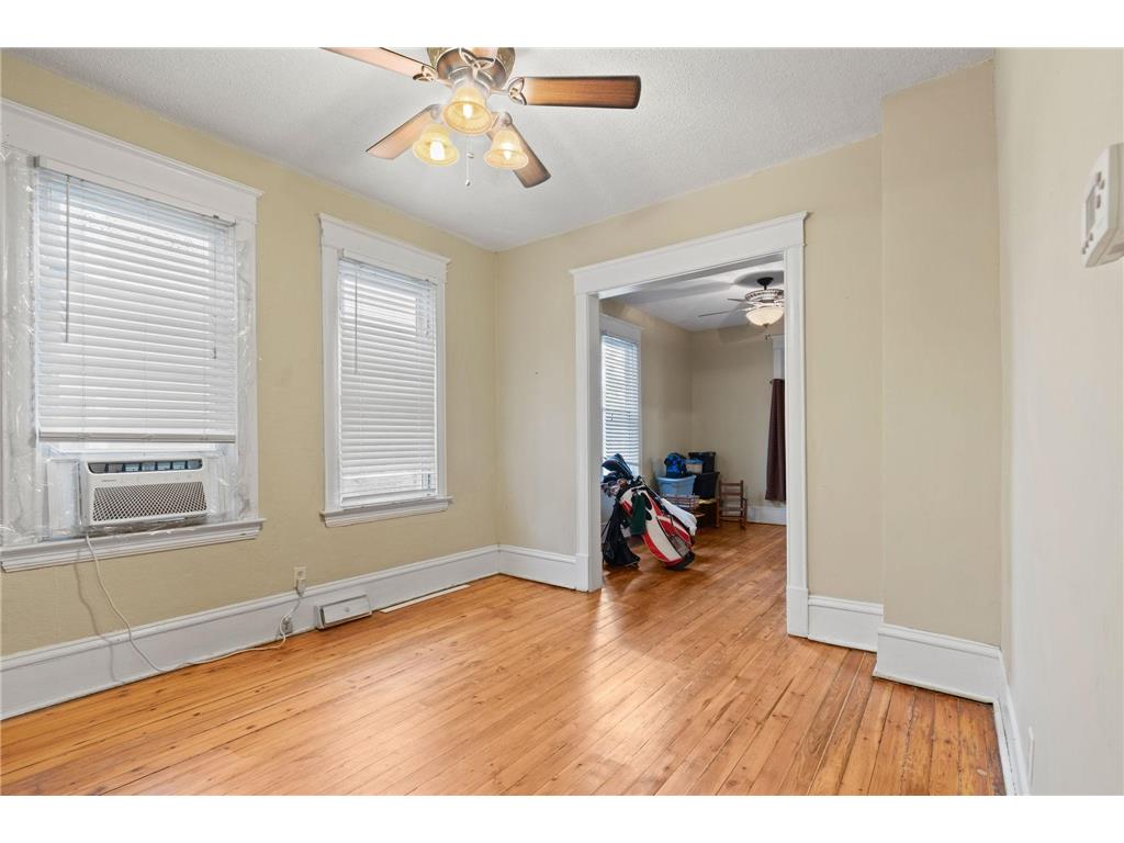 952 Western Avenue N Saint Paul MN 55117 7012739 image9