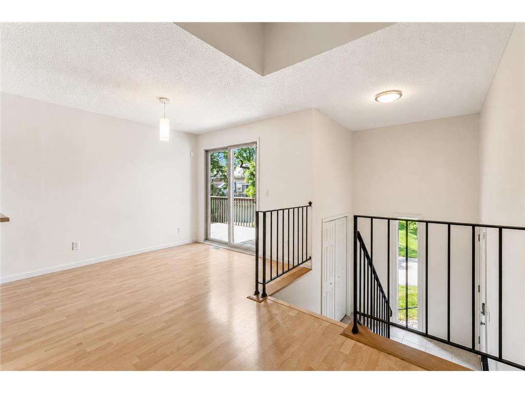 9521 Hartford Circle Eden Prairie MN 55347 7066783 image4