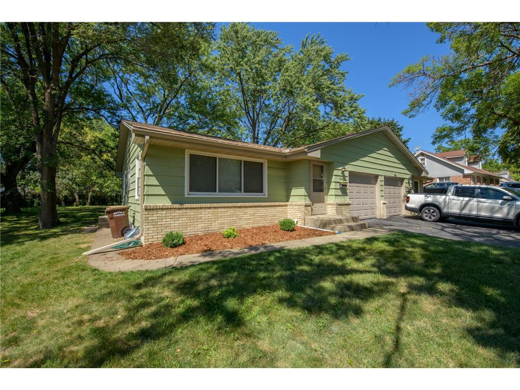 9522 Pleasant Avenue S Bloomington MN 55420 6799767 image2