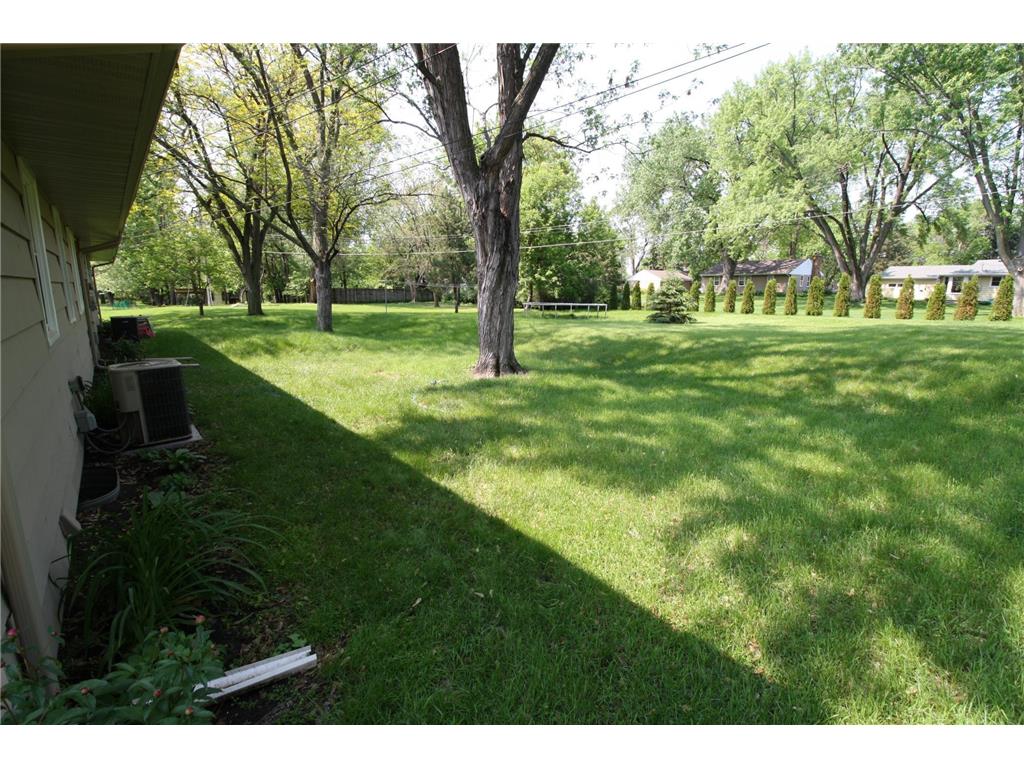 9522 Pleasant Avenue S Bloomington MN 55420 6799767 image25