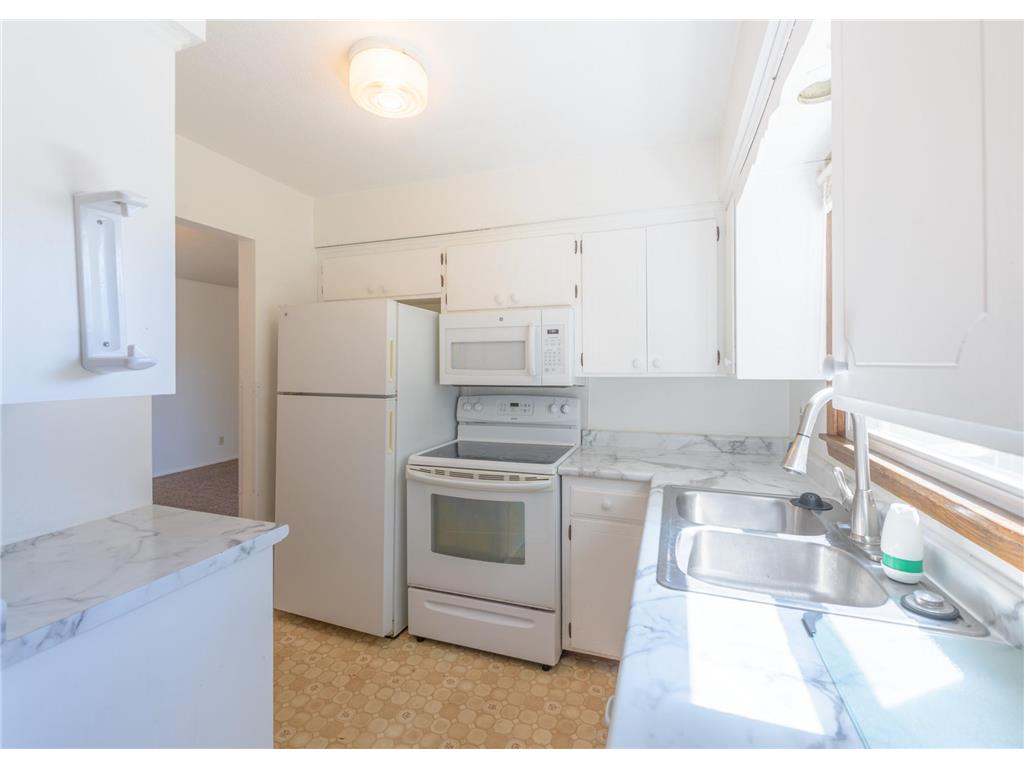 9522 Pleasant Avenue S Bloomington MN 55420 6799767 image8