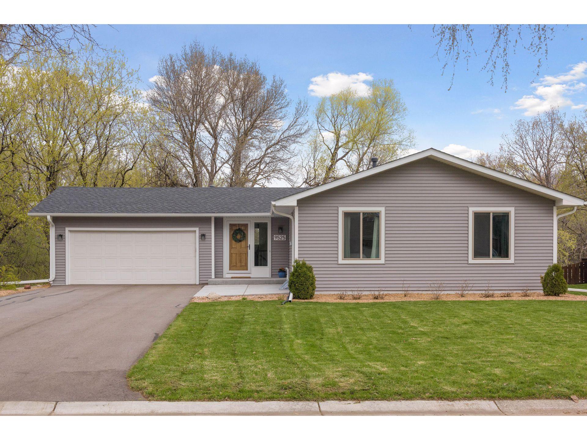 9525 Garrison Way, Eden Prairie, MN 55347 MLS 5743129 Edina Realty