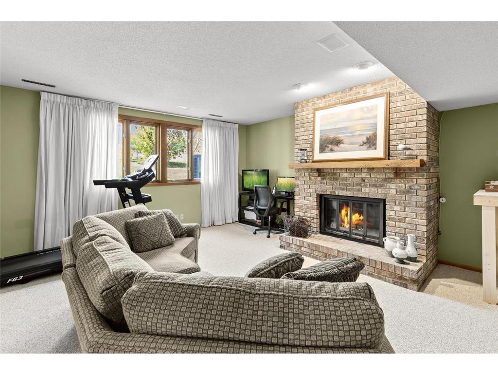 9528 Woodbridge Road Bloomington MN 55438 7058696 image23