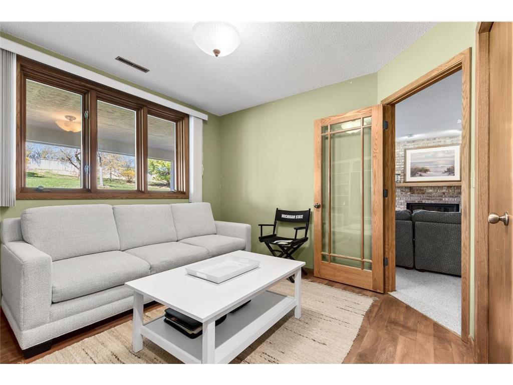 9528 Woodbridge Road Bloomington MN 55438 7058696 image27