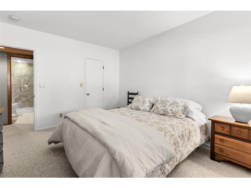 9528 Woodbridge Road Bloomington MN 55438 7058696 image29