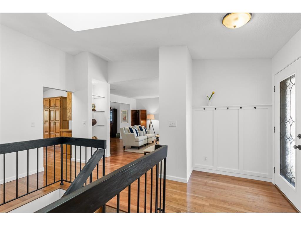 9528 Woodbridge Road Bloomington MN 55438 7058696 image9
