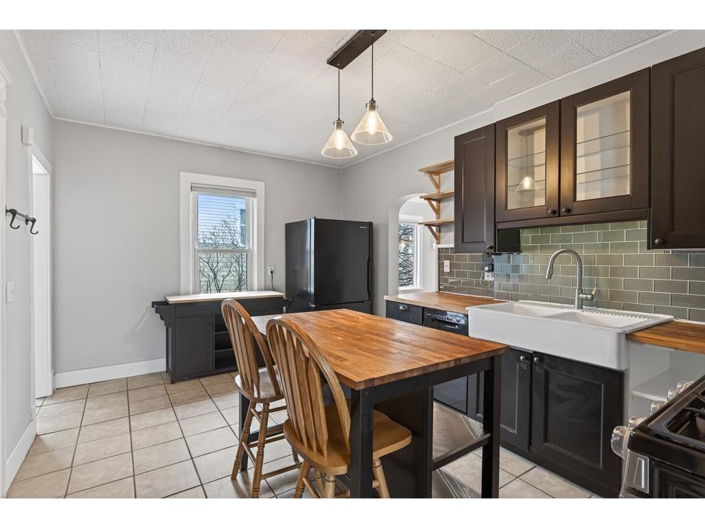 953 Carroll Avenue Saint Paul MN 55104 7053441 image8