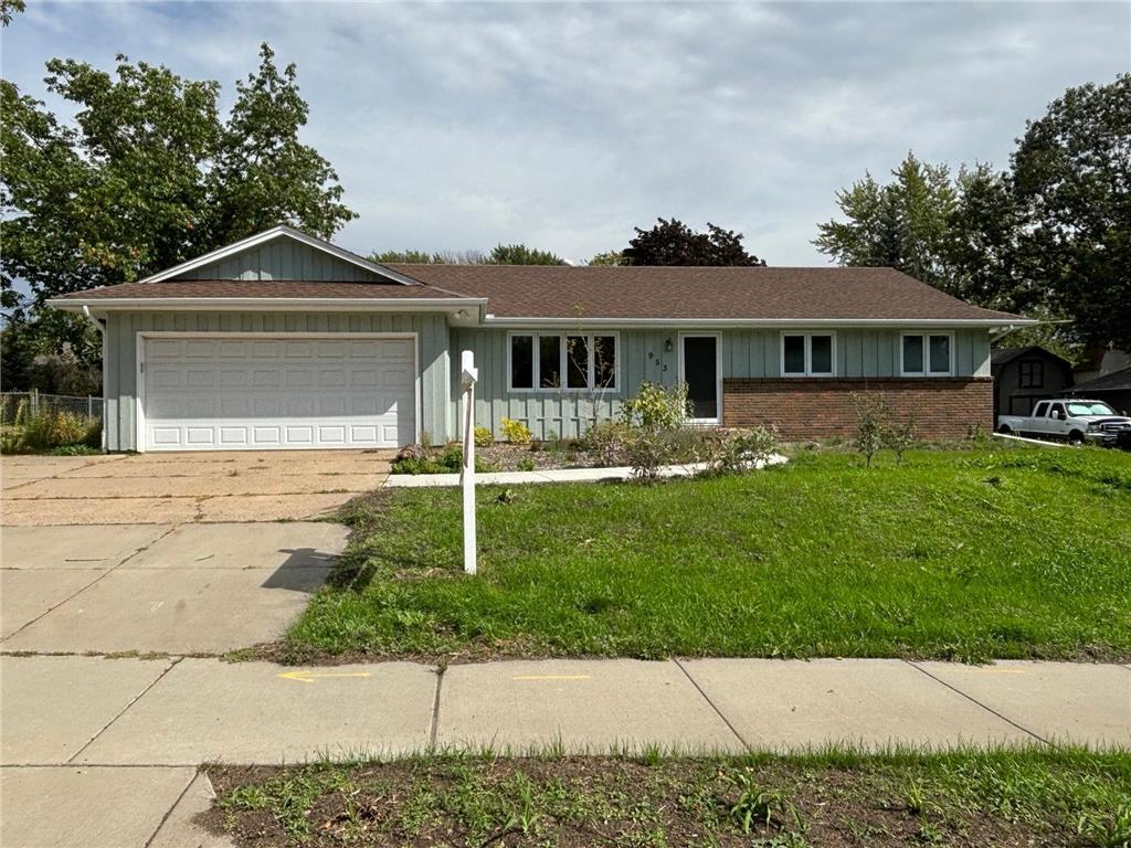 953 Redwood Drive Apple Valley MN 55124 6585625 image1