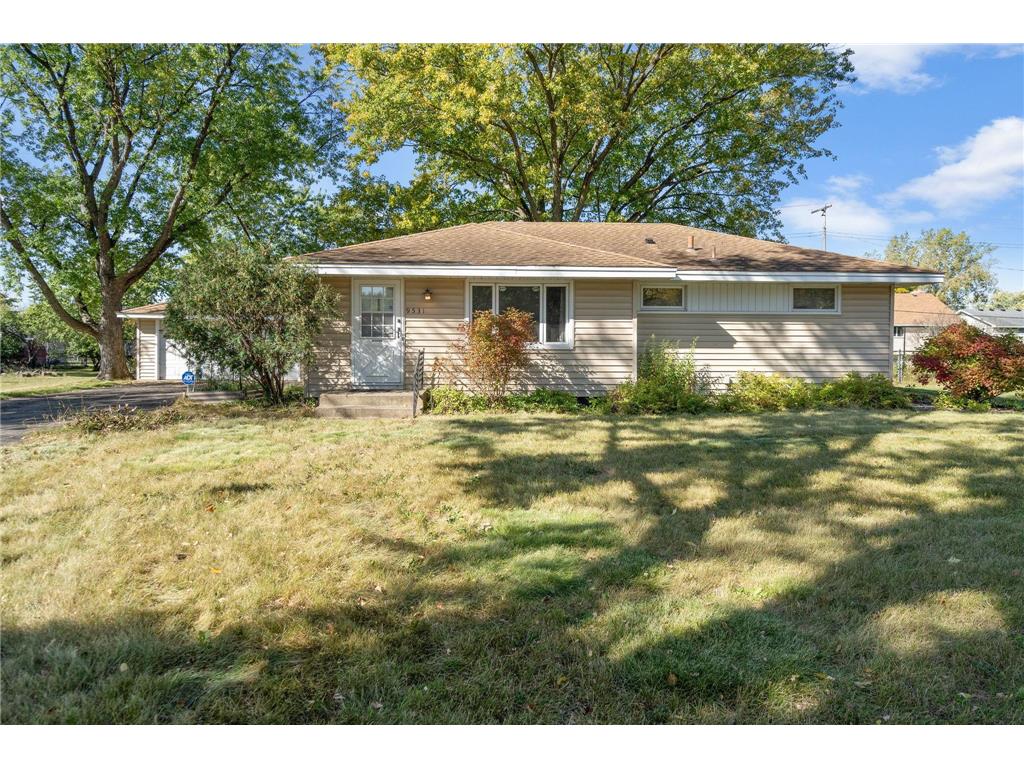 9531 Oliver Avenue N Brooklyn Park MN 55444 6611062 image1