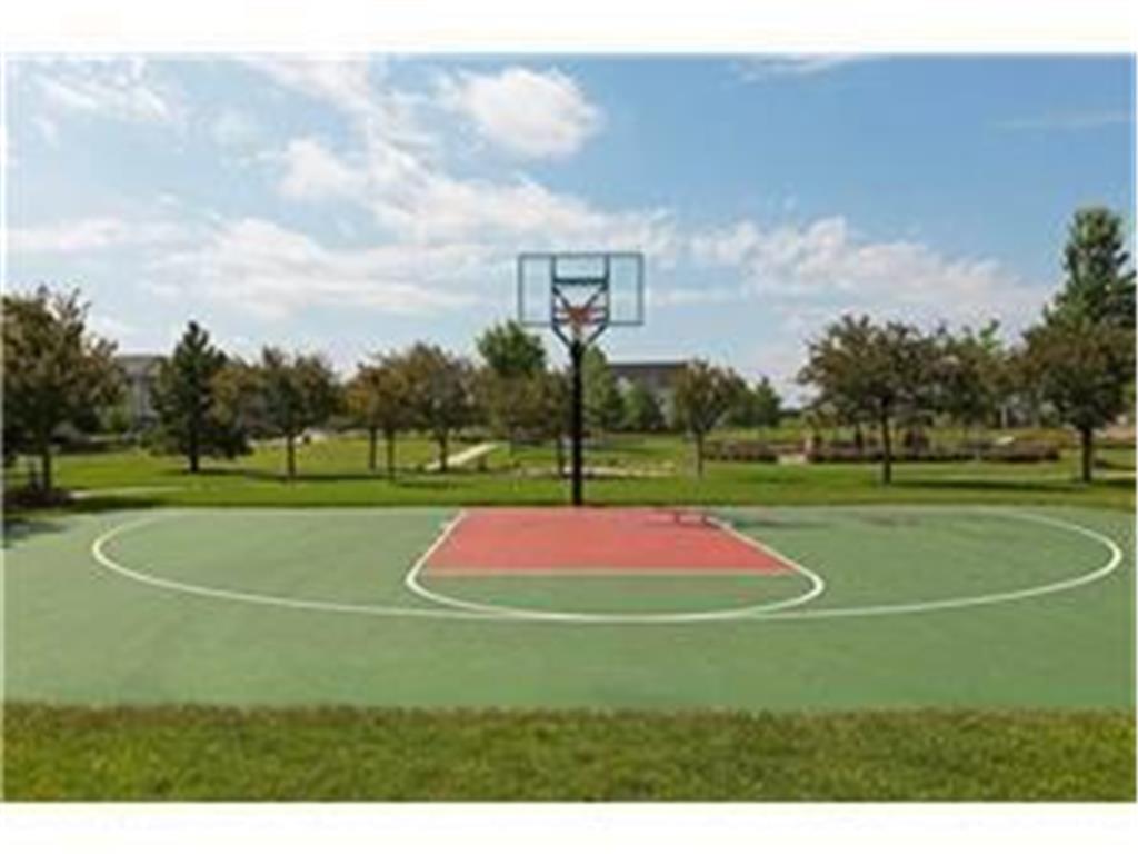 9532 Scott Circle N Brooklyn Park MN 55443 7054517 image18
