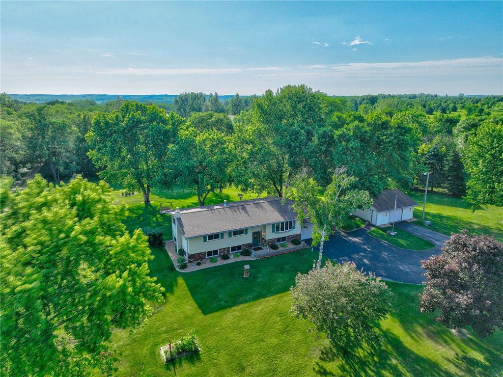 954 County Road T Hammond WI 54015 6742421 image1