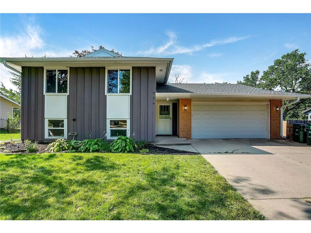 954 Hopewell Lane, Apple Valley, MN 55124 MLS 6248591 Edina Realty