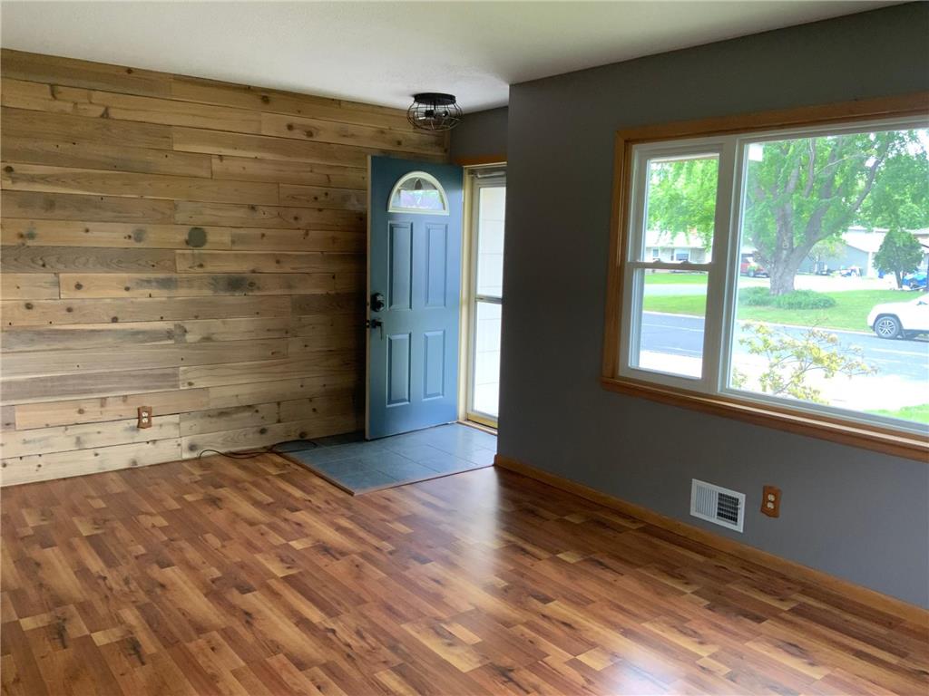 954 Miller Street S Shakopee MN 55379 7078828 image11